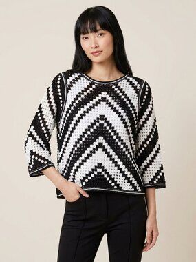 NWT Alfred Dunner Black and White Chevron Crochet Pullover Size M